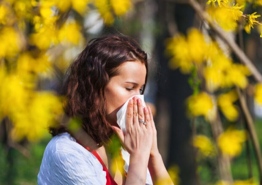 probiotics and seasonal allergies (3) The woman has seasonal allergies.